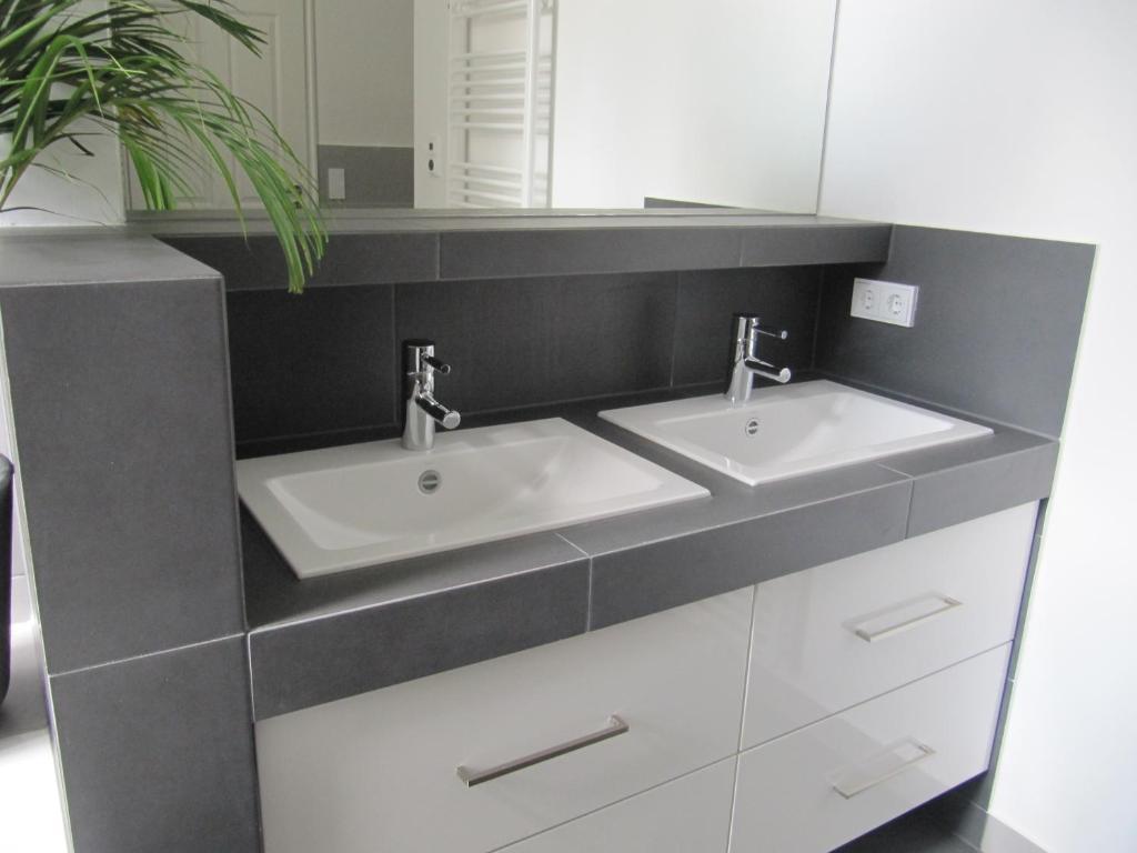 Appartement In Pempelfort - *